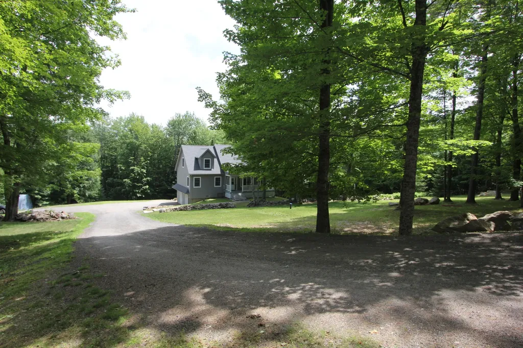 112 Pease Hill Road Monmouth ME 04259