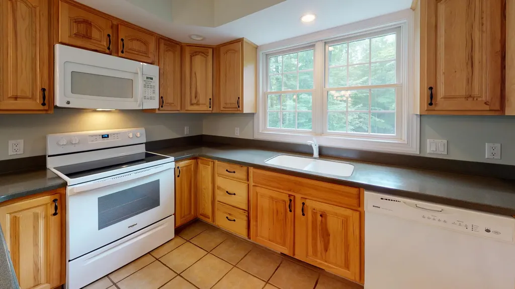 112 Pease Hill Road Monmouth ME 04259