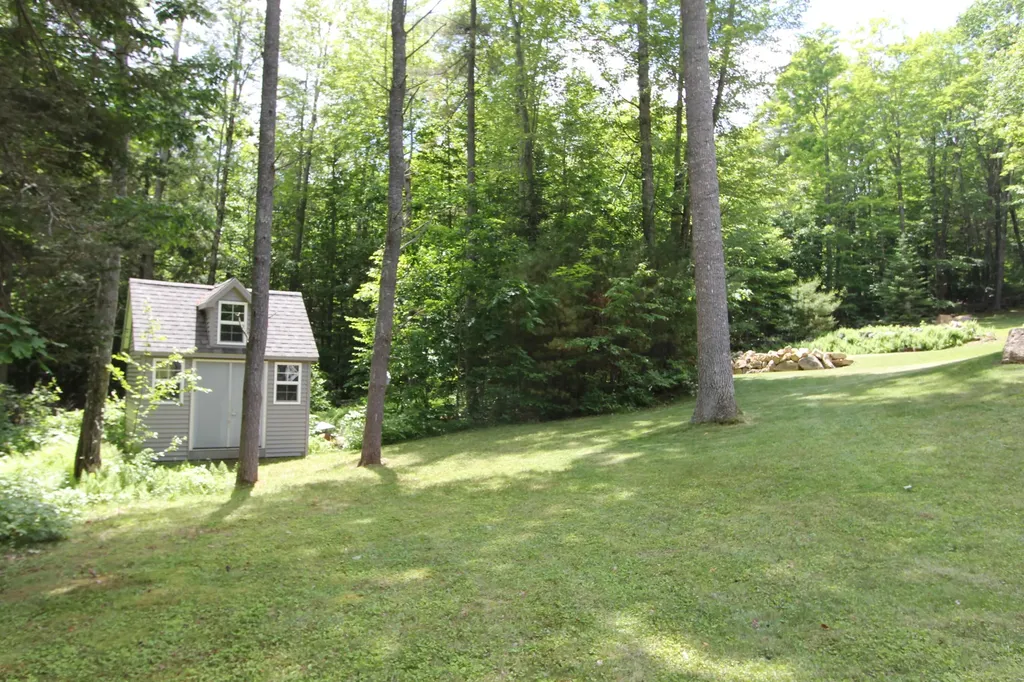 112 Pease Hill Road Monmouth ME 04259