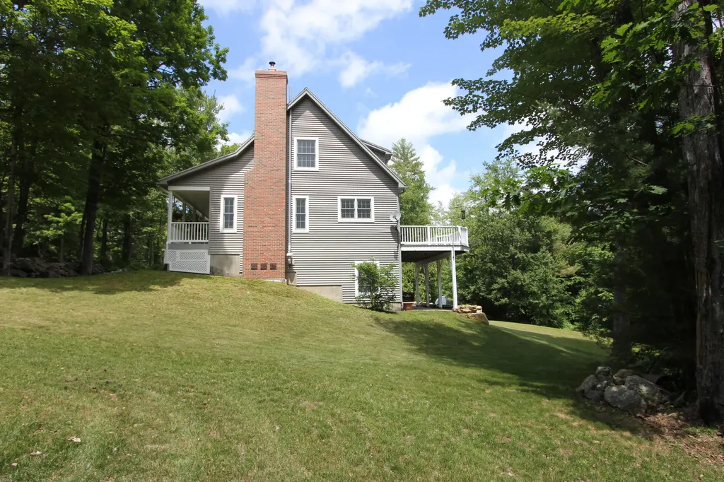 112 Pease Hill Road Monmouth ME 04259