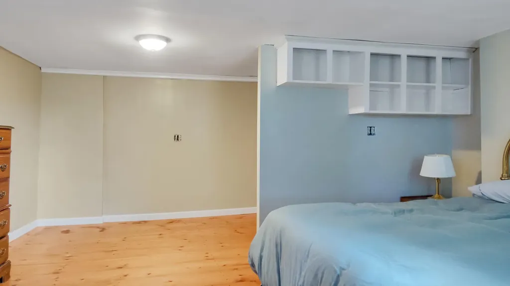 245 River Road Topsham ME 04086