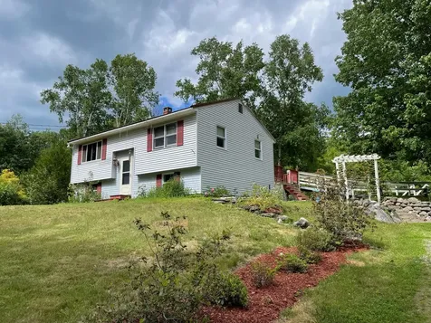 107 Rabbit Farm Road Warren ME 04864