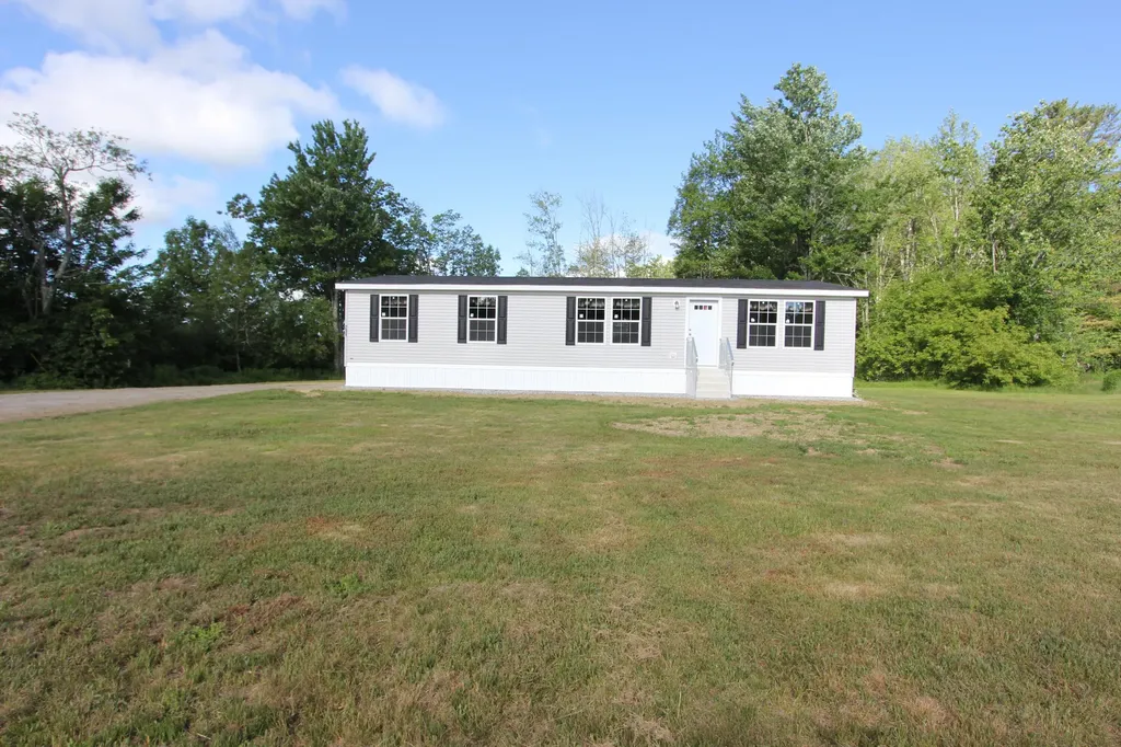 231 Middle Road Sabattus ME 04280