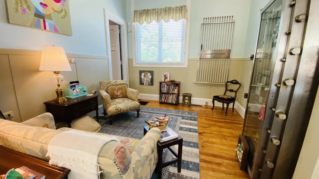21 Water Street Lubec ME 04652