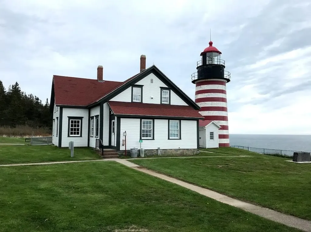21 Water Street Lubec ME 04652