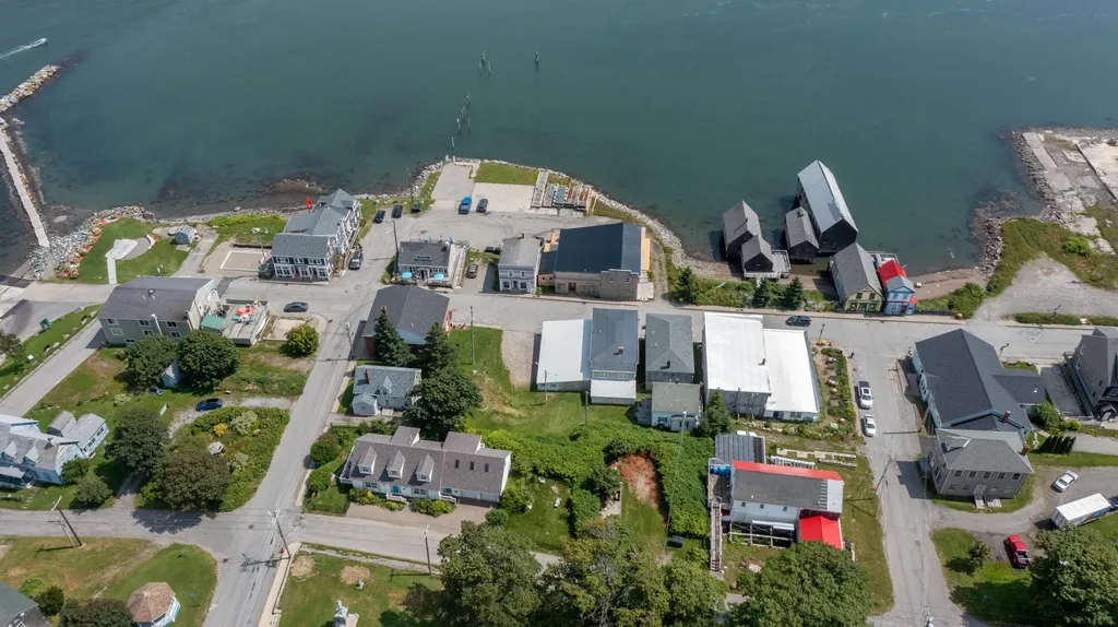 21 Water Street Lubec ME 04652