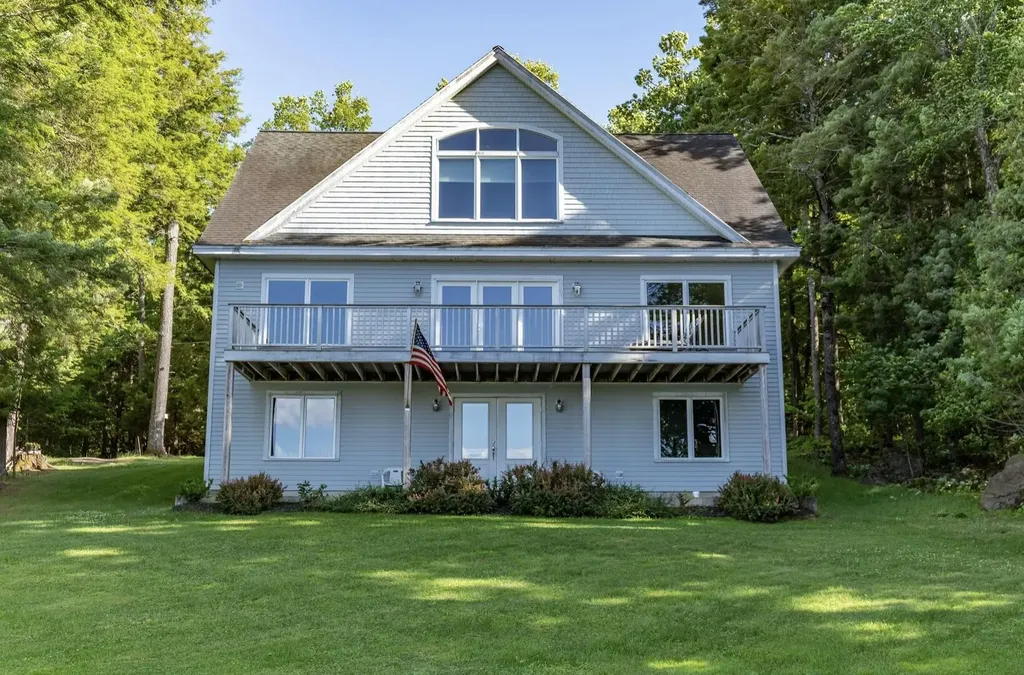 169 Larrabee Farm Road Dover-foxcroft ME 04426