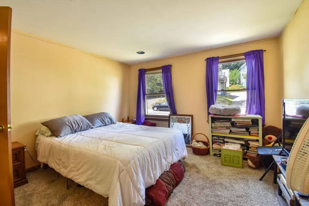 667-669 Middle Street Bath ME 04530