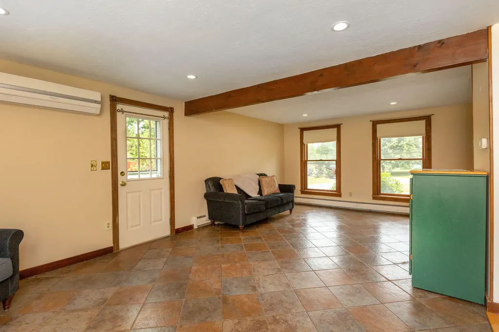56 Ivanhoe Drive Topsham ME 04086