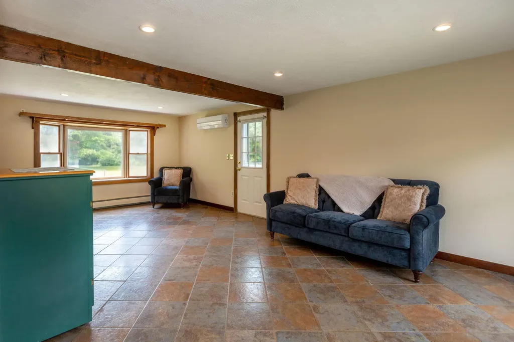 56 Ivanhoe Drive Topsham ME 04086