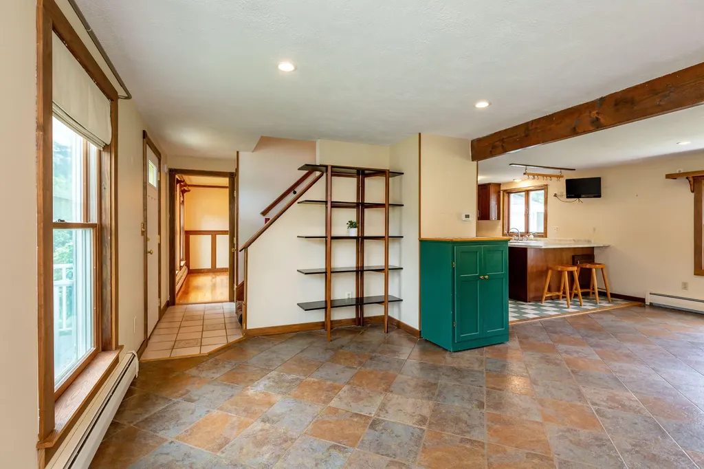 56 Ivanhoe Drive Topsham ME 04086