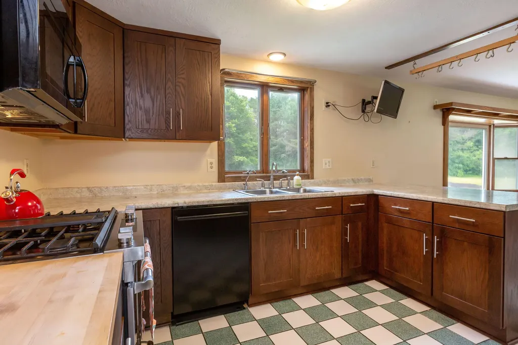 56 Ivanhoe Drive Topsham ME 04086