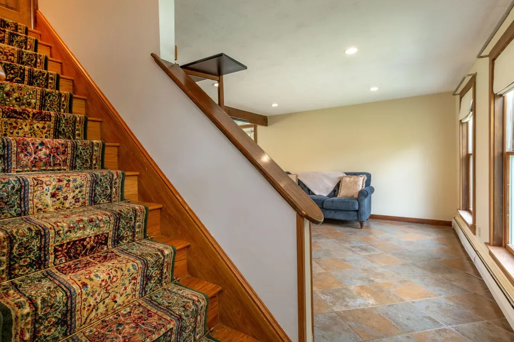 56 Ivanhoe Drive Topsham ME 04086