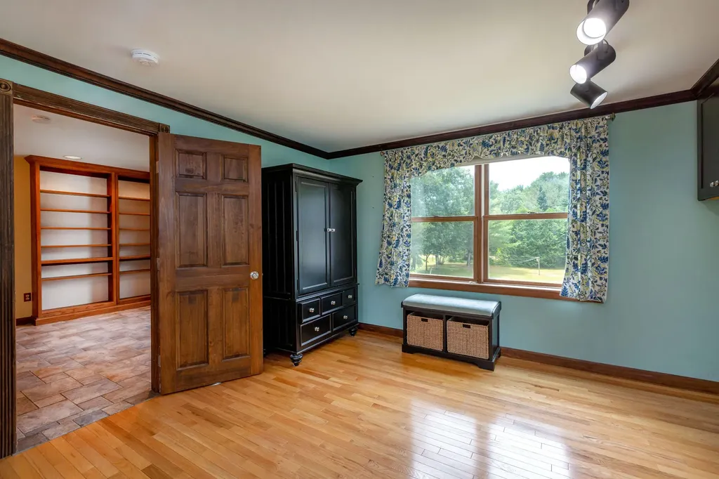 56 Ivanhoe Drive Topsham ME 04086