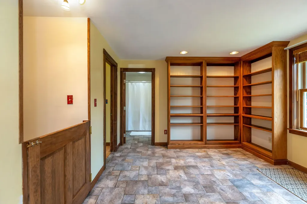 56 Ivanhoe Drive Topsham ME 04086