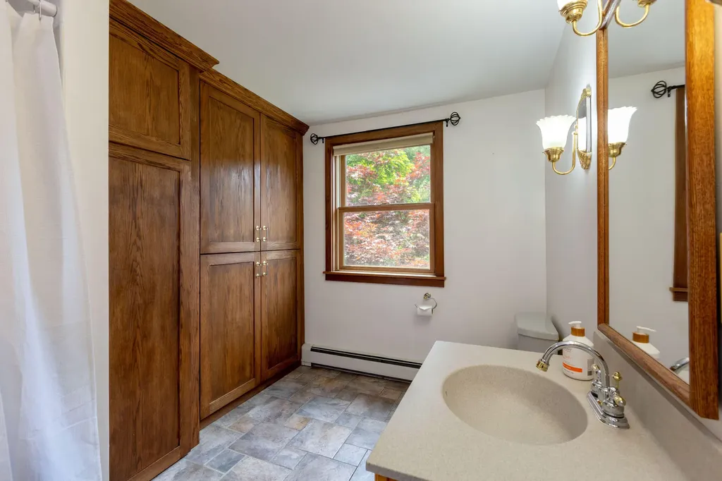 56 Ivanhoe Drive Topsham ME 04086