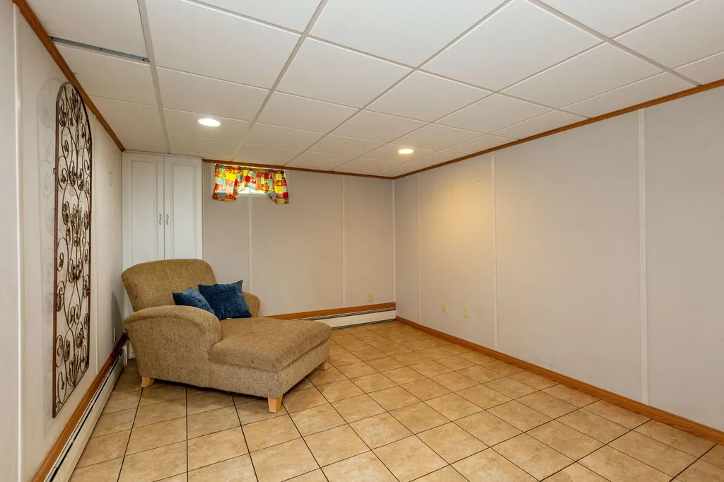 56 Ivanhoe Drive Topsham ME 04086
