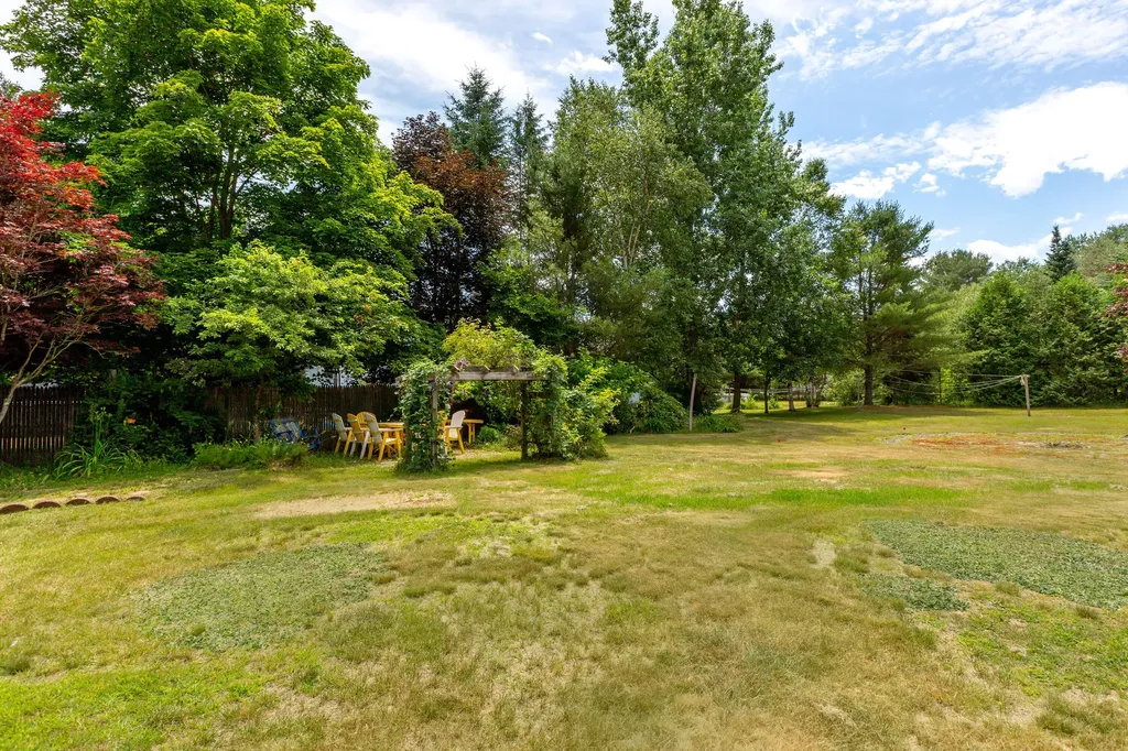 56 Ivanhoe Drive Topsham ME 04086