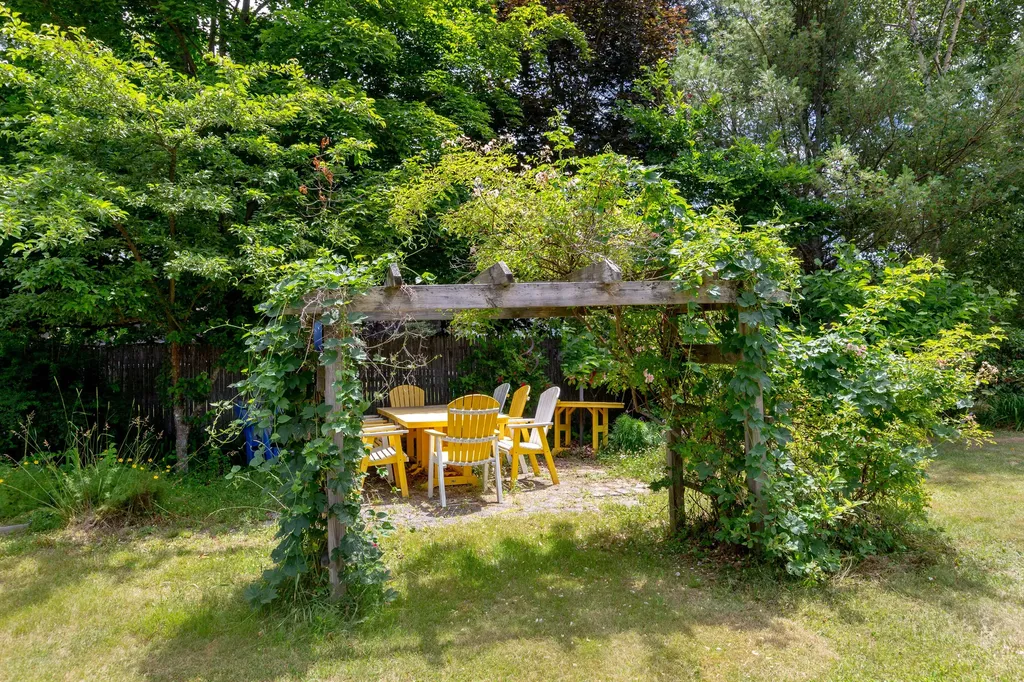 56 Ivanhoe Drive Topsham ME 04086