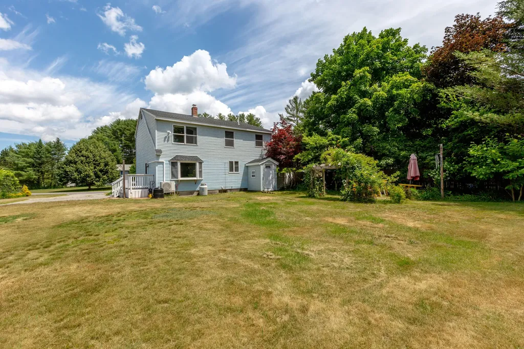 56 Ivanhoe Drive Topsham ME 04086
