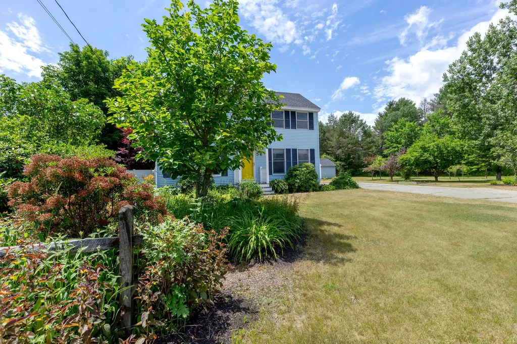 56 Ivanhoe Drive Topsham ME 04086