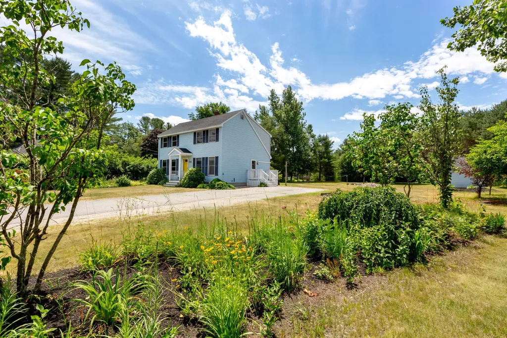 56 Ivanhoe Drive Topsham ME 04086