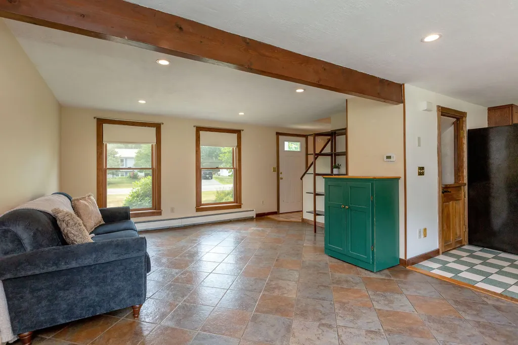 56 Ivanhoe Drive Topsham ME 04086