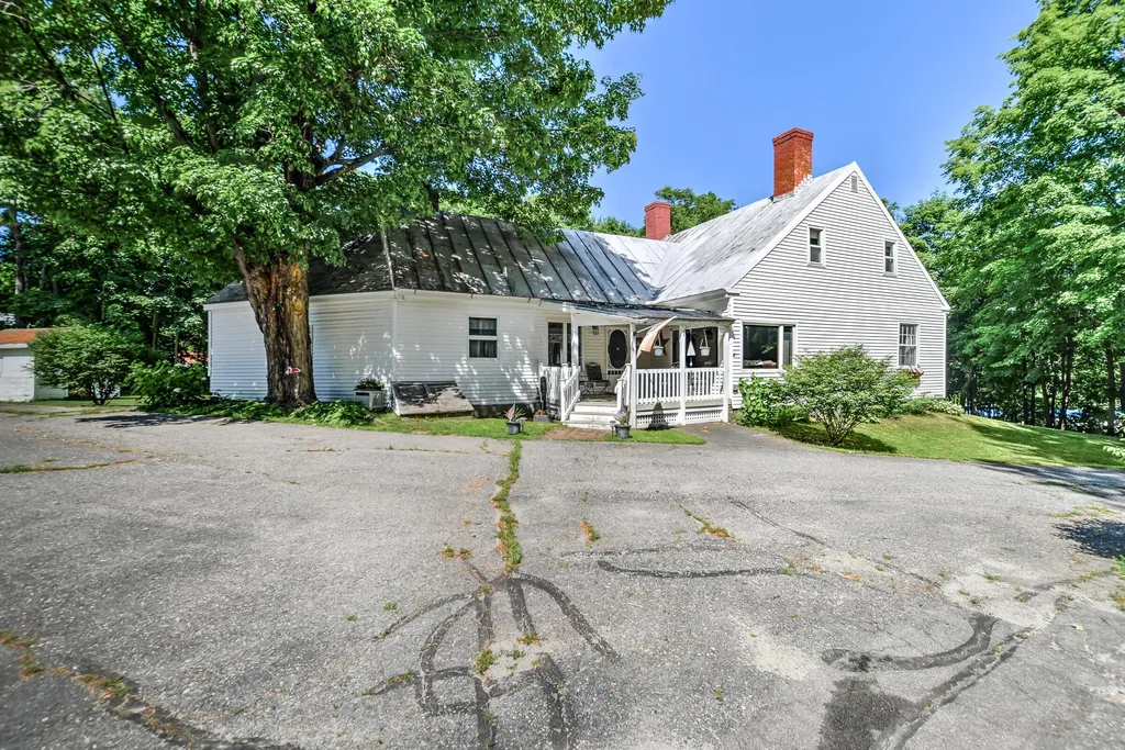 10 Augusta Road Winslow ME 04901