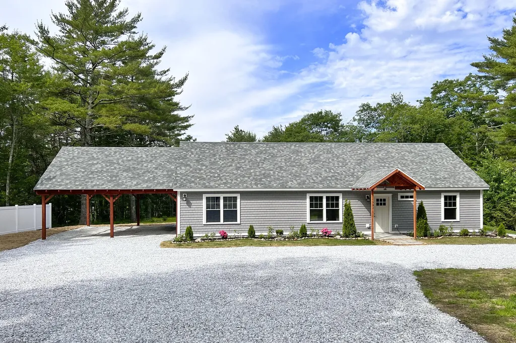 22 Alford Lake Road Hope ME 04847