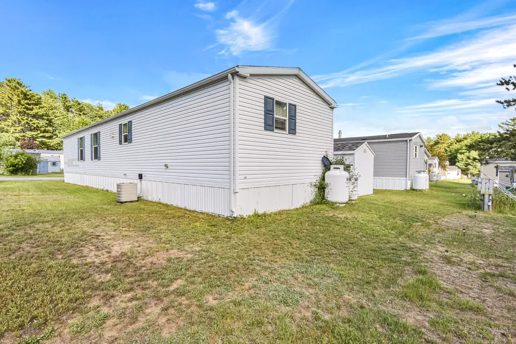 34 Fairview Drive Lisbon ME 04250