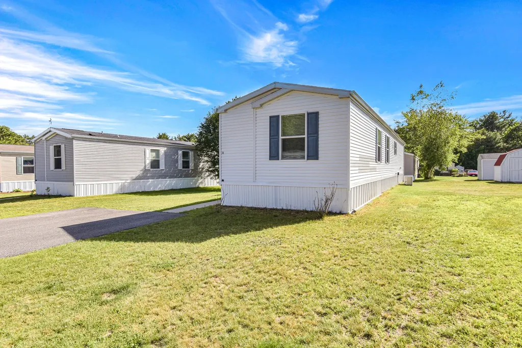 34 Fairview Drive Lisbon ME 04250