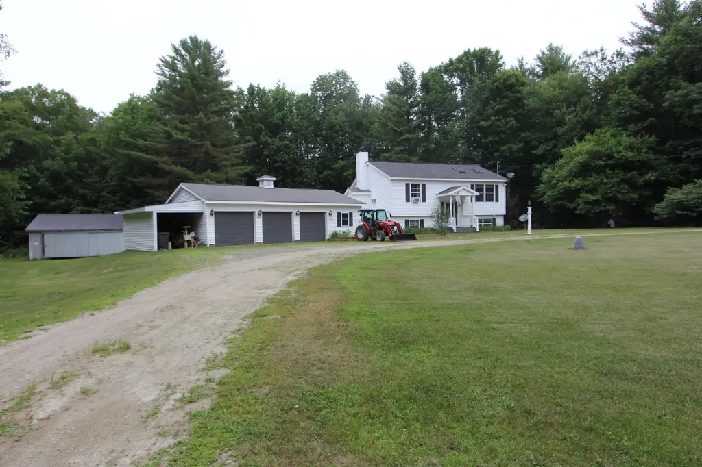 25 Woodland Lane Litchfield ME 04350