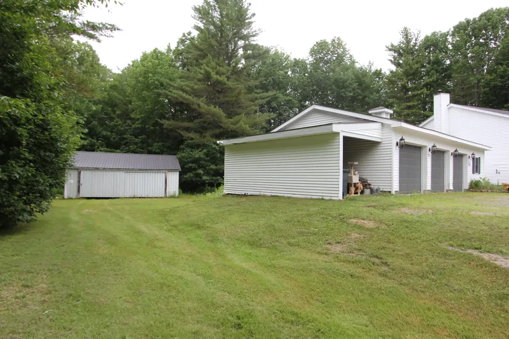 25 Woodland Lane Litchfield ME 04350