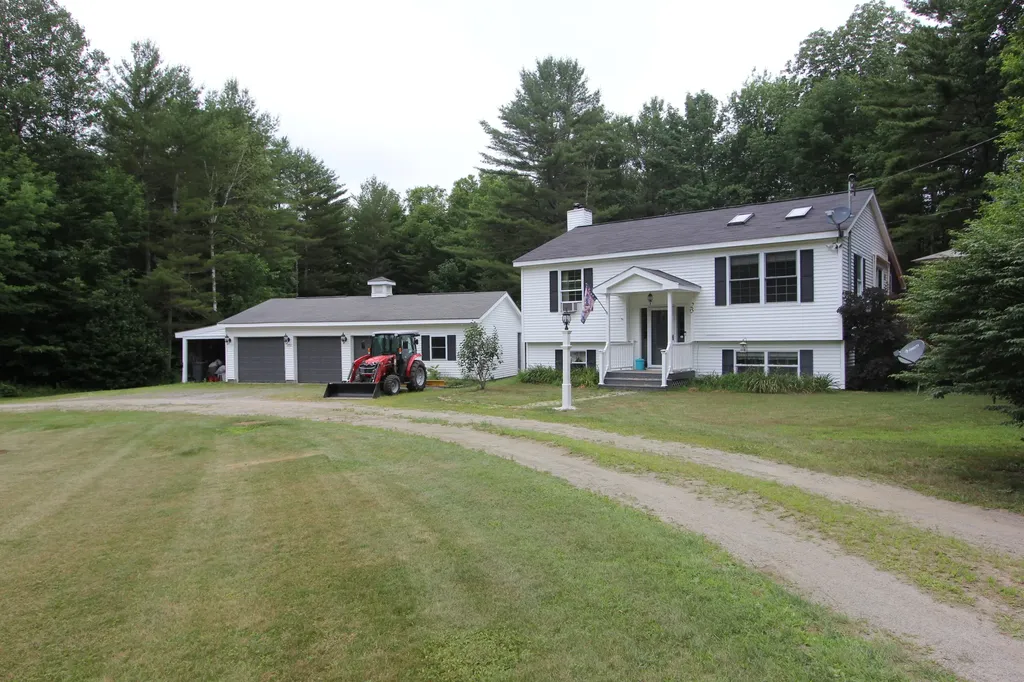 25 Woodland Lane Litchfield ME 04350