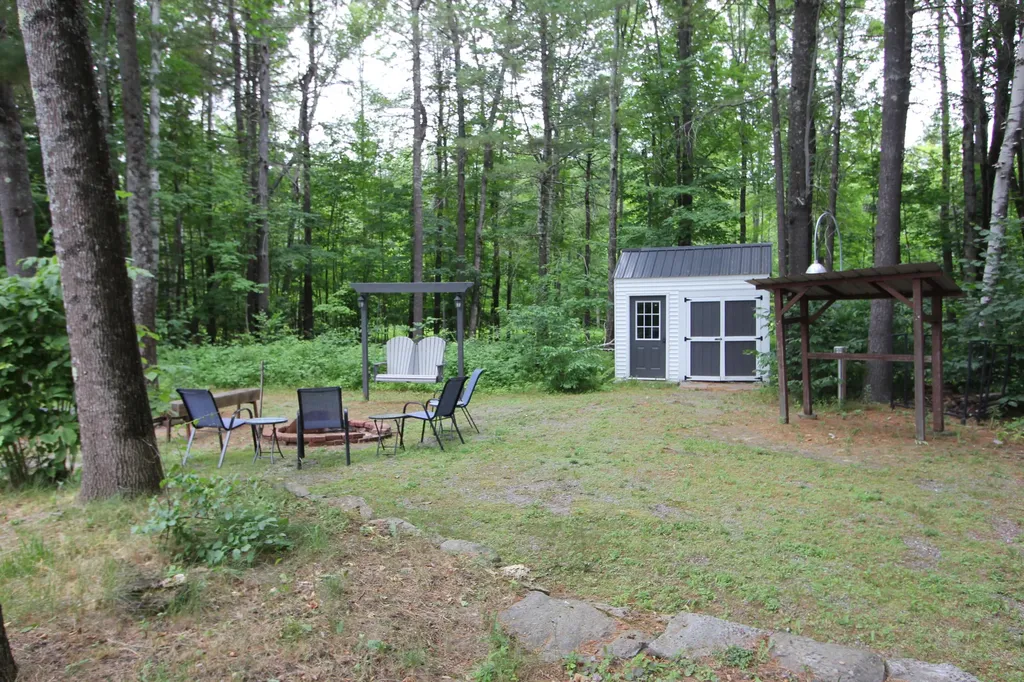 25 Woodland Lane Litchfield ME 04350