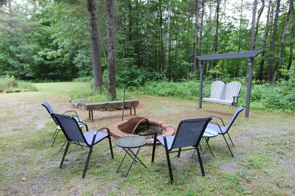 25 Woodland Lane Litchfield ME 04350