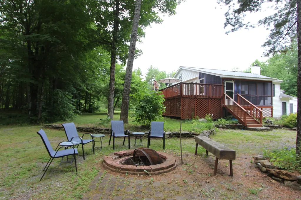 25 Woodland Lane Litchfield ME 04350