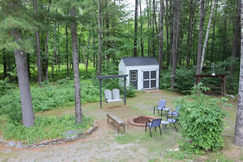 25 Woodland Lane Litchfield ME 04350
