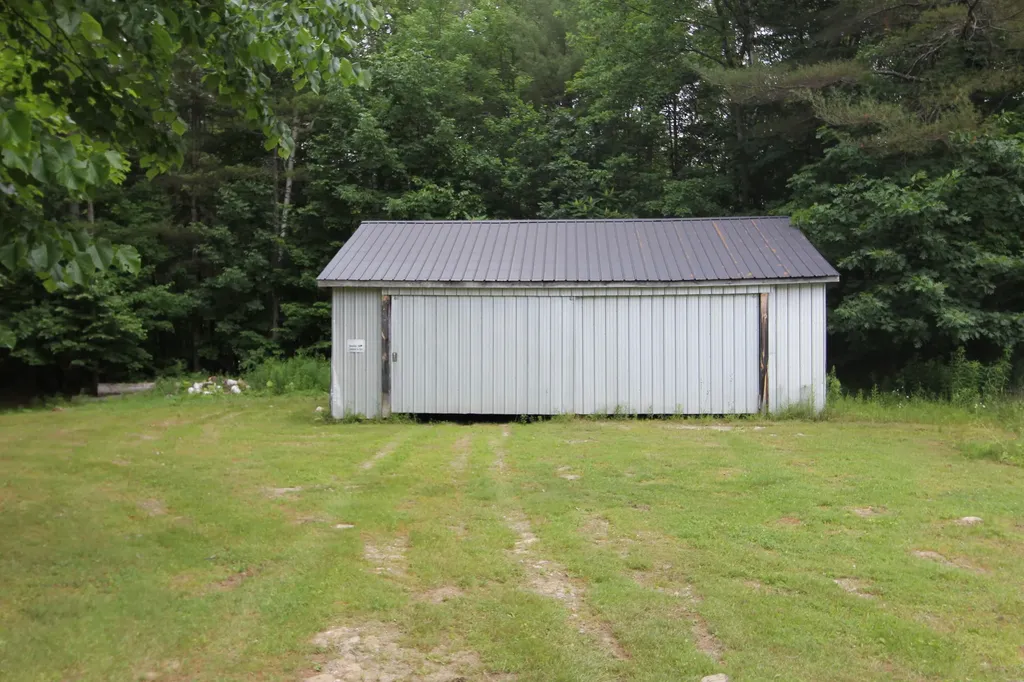 25 Woodland Lane Litchfield ME 04350