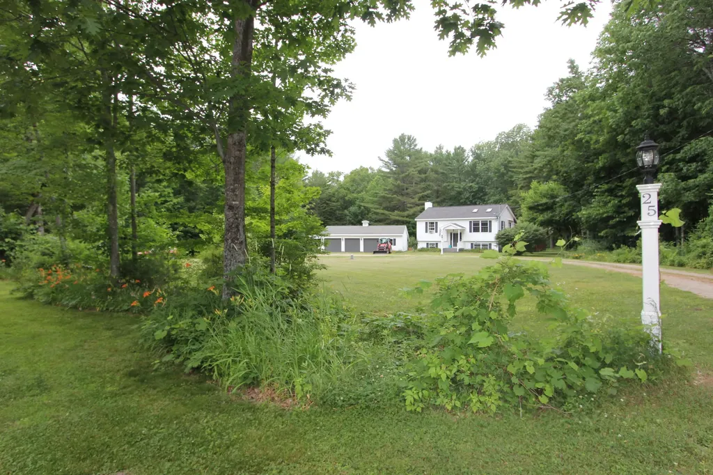 25 Woodland Lane Litchfield ME 04350
