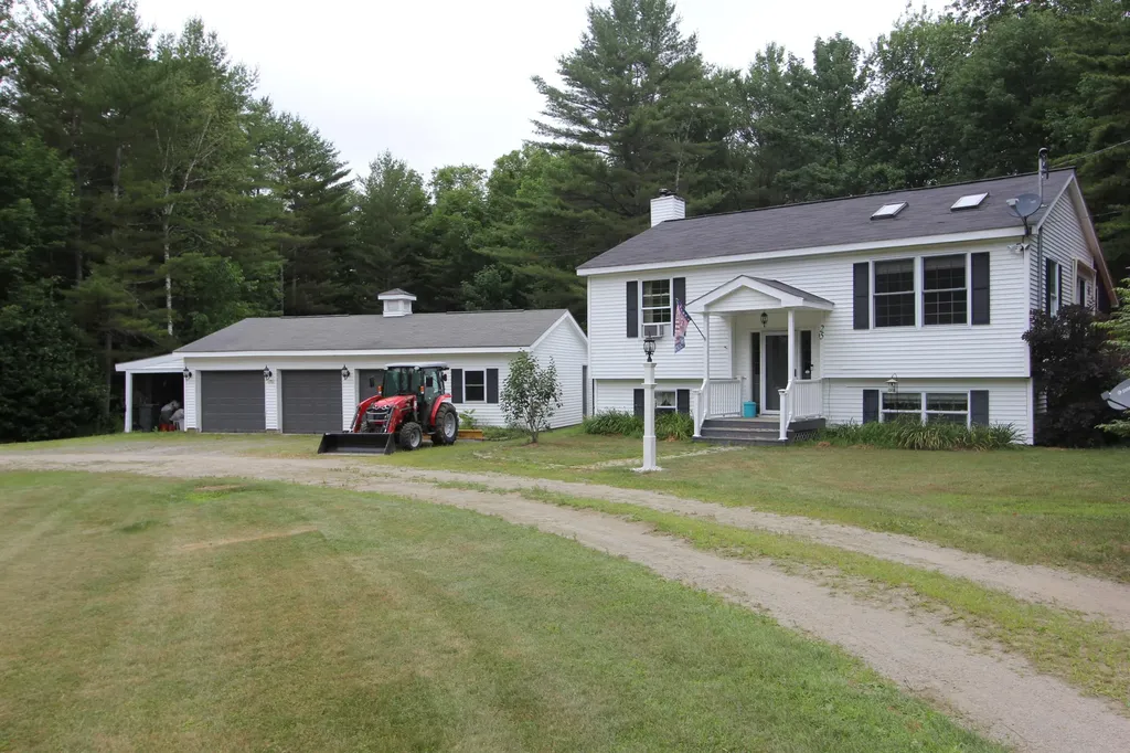 25 Woodland Lane Litchfield ME 04350