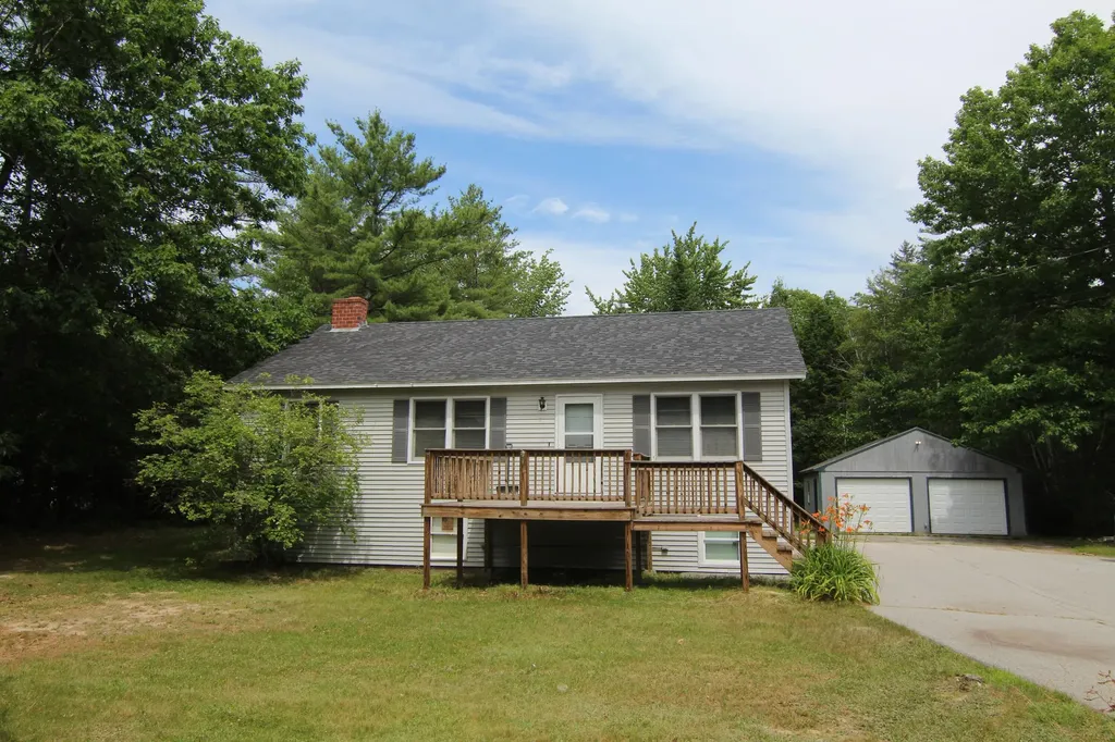 47 Brasley Avenue Glenburn ME 04401