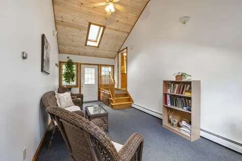 726 Foreside Road Topsham ME 04086