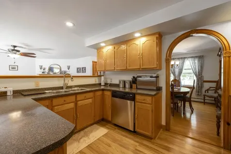 726 Foreside Road Topsham ME 04086