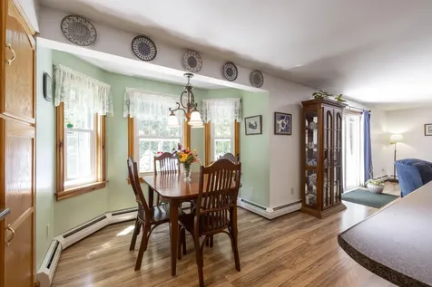 726 Foreside Road Topsham ME 04086