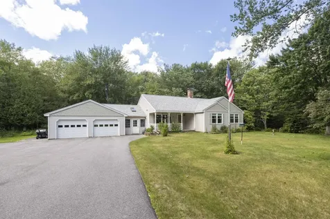 726 Foreside Road Topsham ME 04086