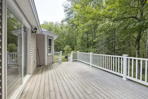 726 Foreside Road Topsham ME 04086