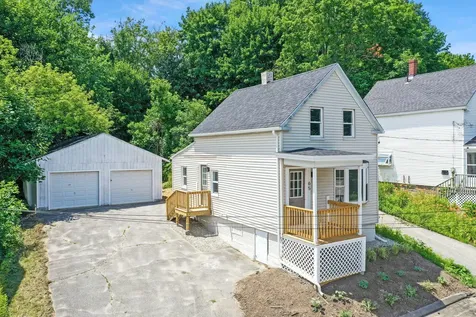 65 Newbury Street Auburn ME 04210