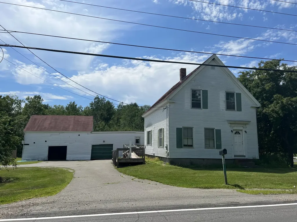 558 Main Street Vassalboro ME 04989