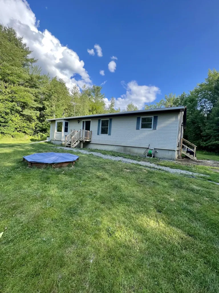 371 North Road Newburgh ME 04444